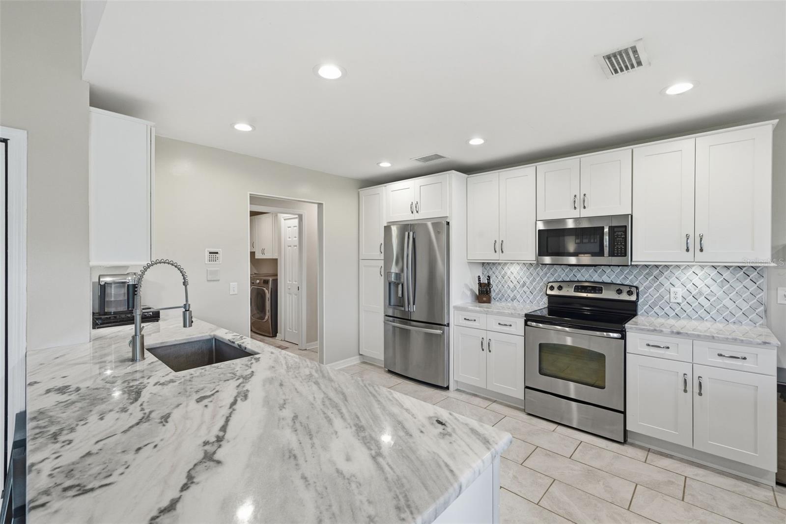 LIVINGSTON UNIT II B - Residential
