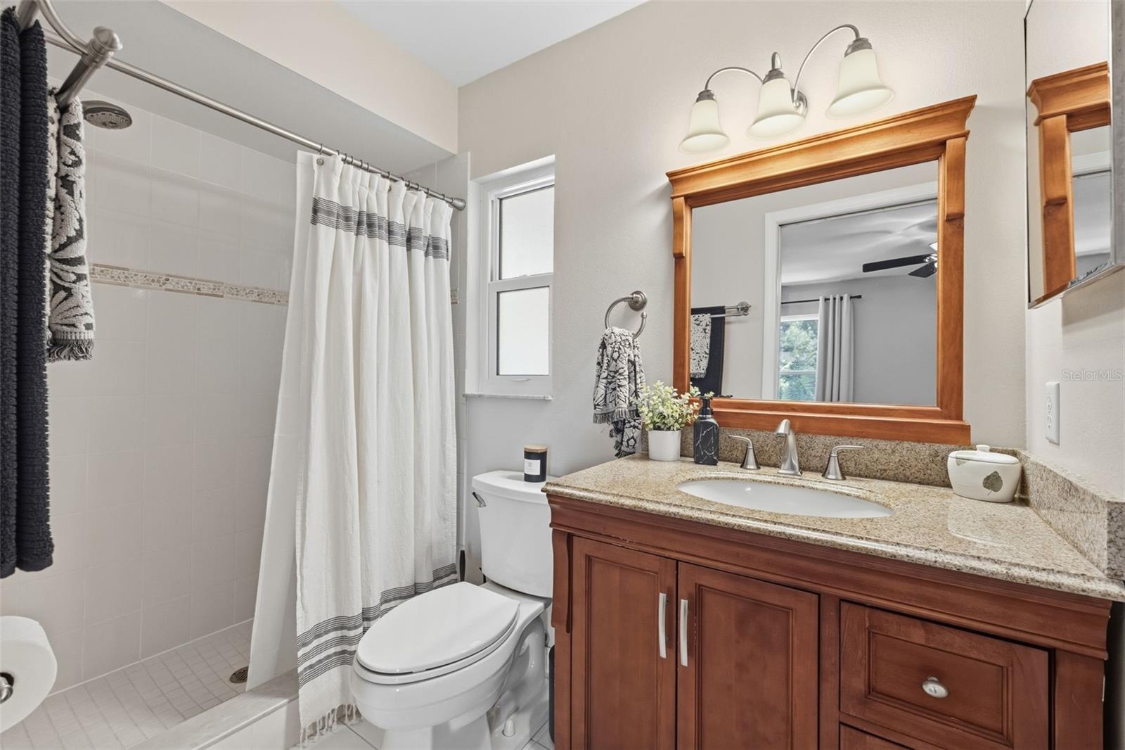LIVINGSTON UNIT II B - Residential