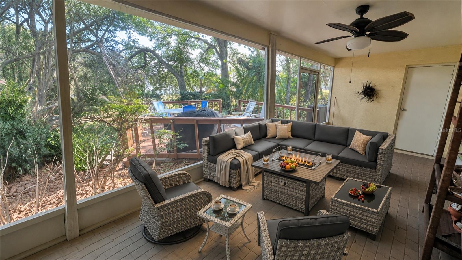 COUNTRY CREEK FOREST EDGE UNIT 1 - Residential