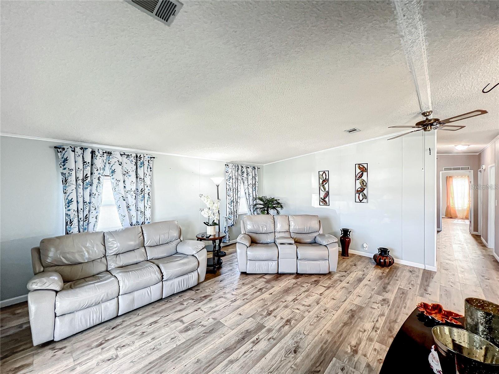 FOXWOOD LAKE ESTATES - Residential