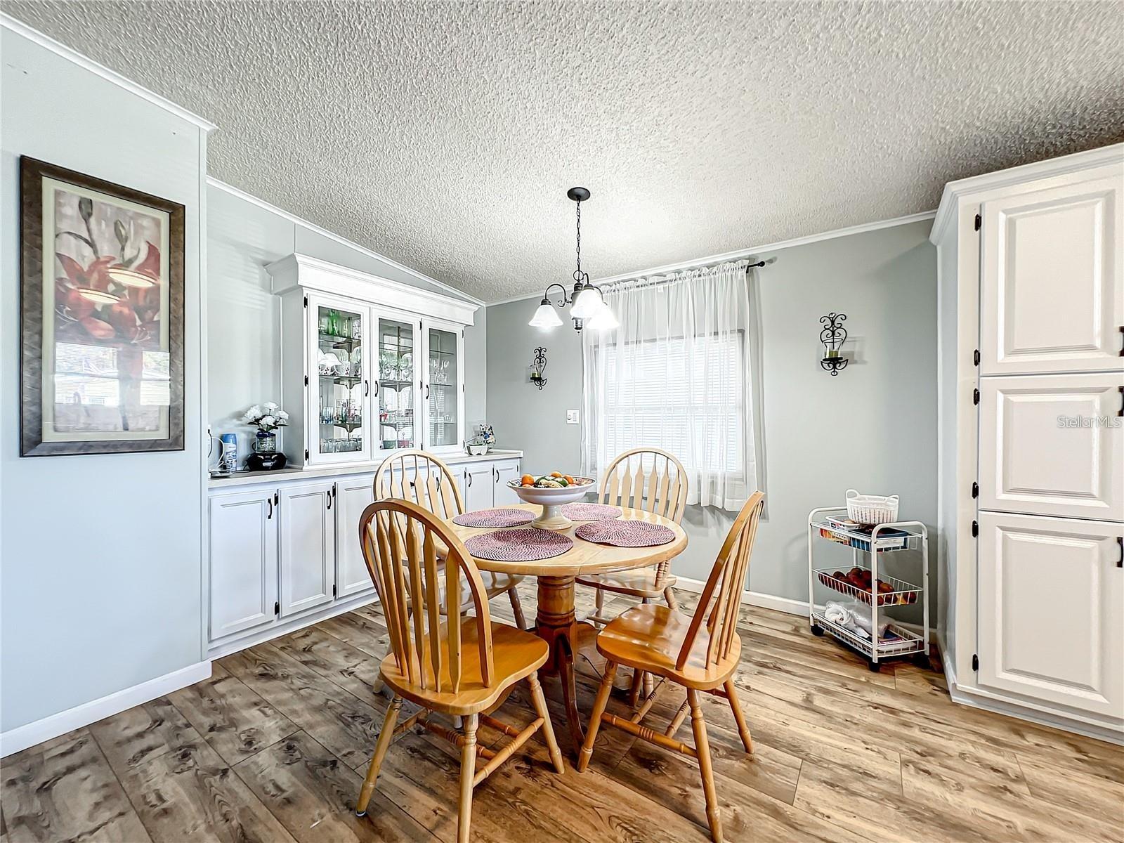 FOXWOOD LAKE ESTATES - Residential