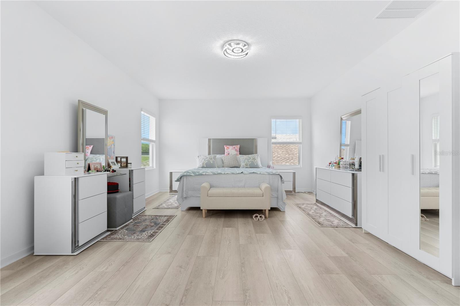 GOLDEN ORCHARD - Residential