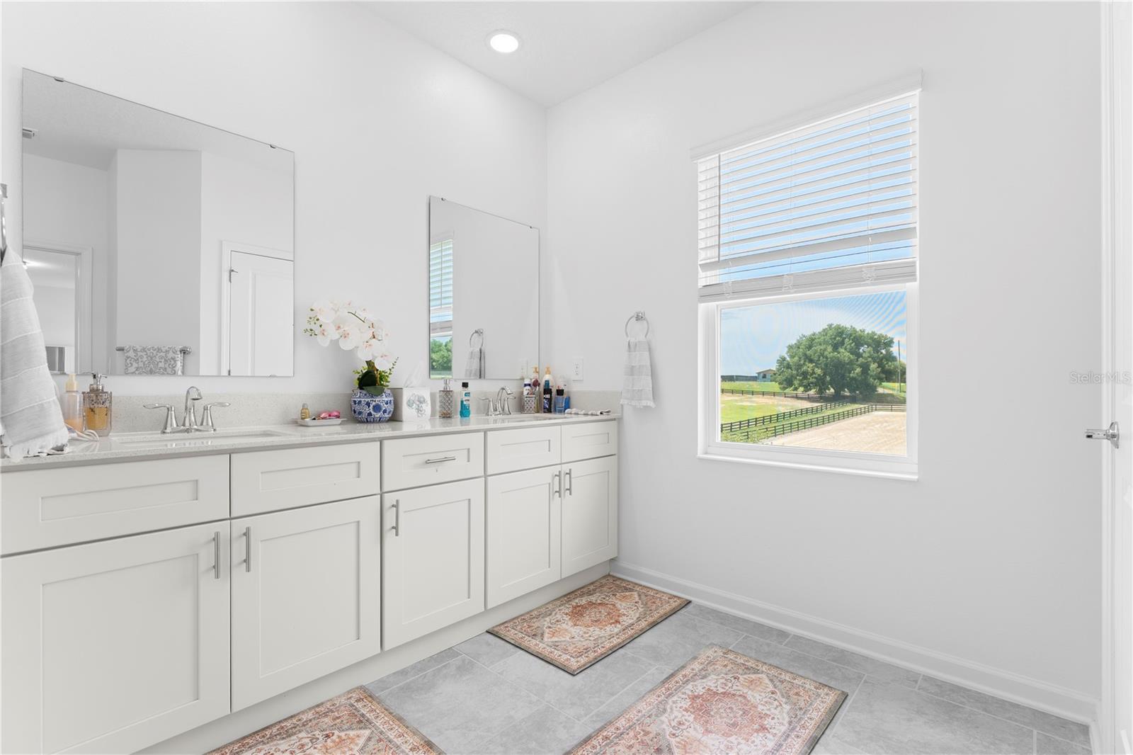 GOLDEN ORCHARD - Residential