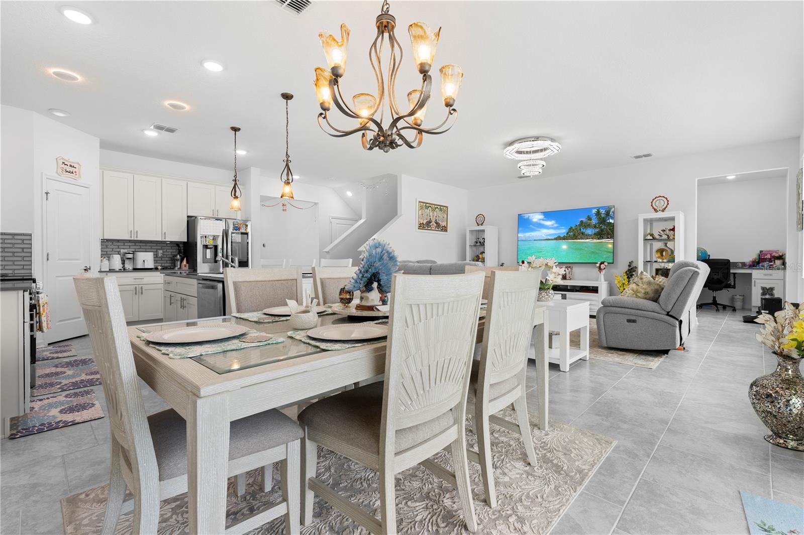 GOLDEN ORCHARD - Residential