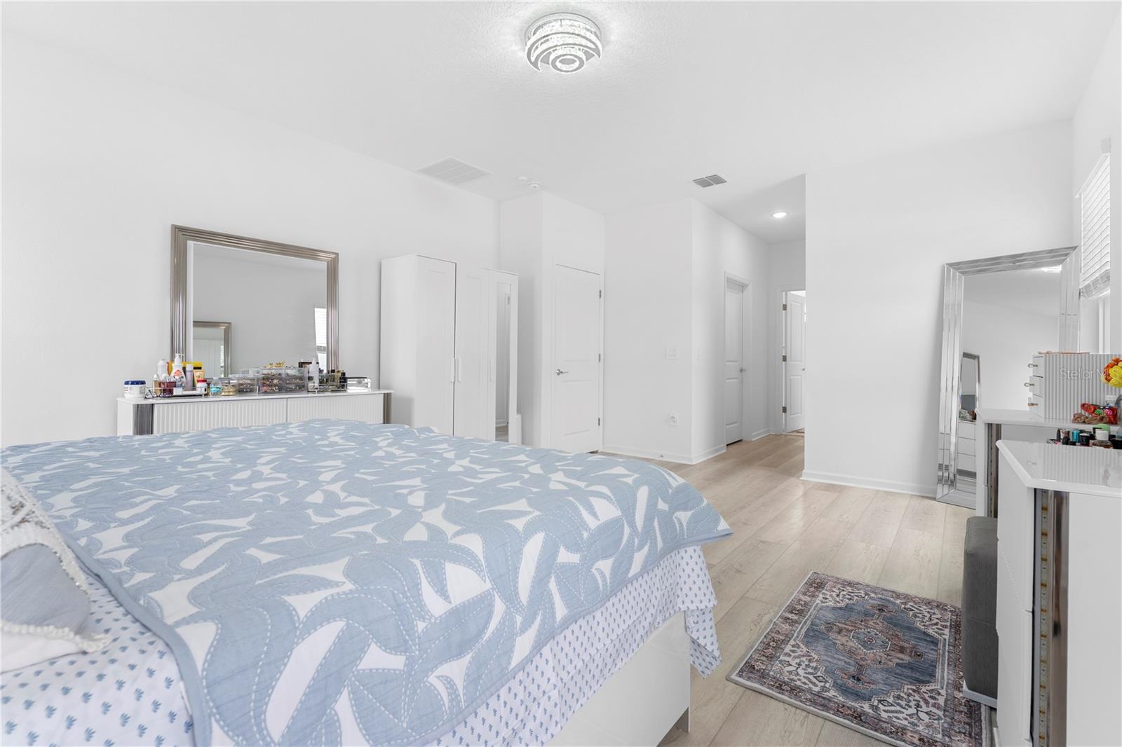 GOLDEN ORCHARD - Residential