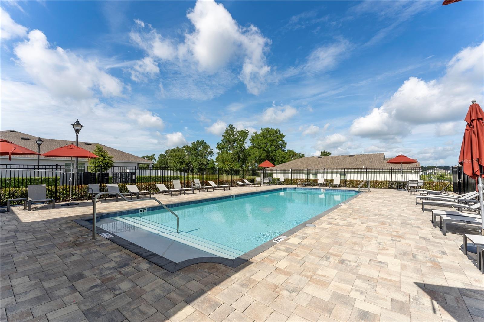 GOLDEN ORCHARD - Residential