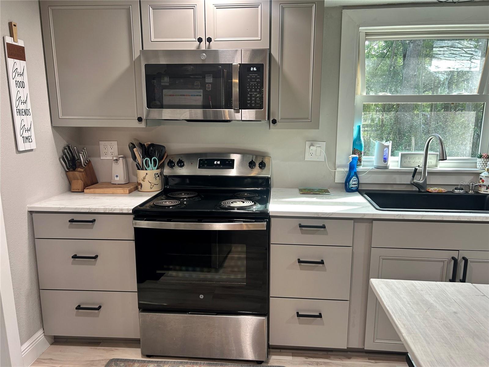 COUNTRY VIEW ESTATES - Residential