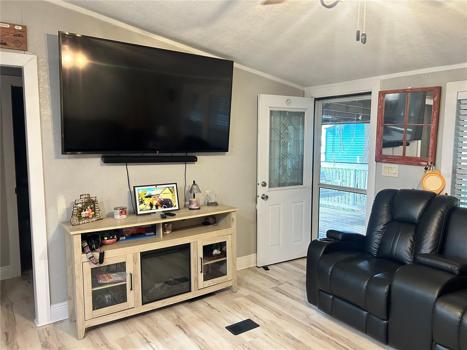 COUNTRY VIEW ESTATES - Residential