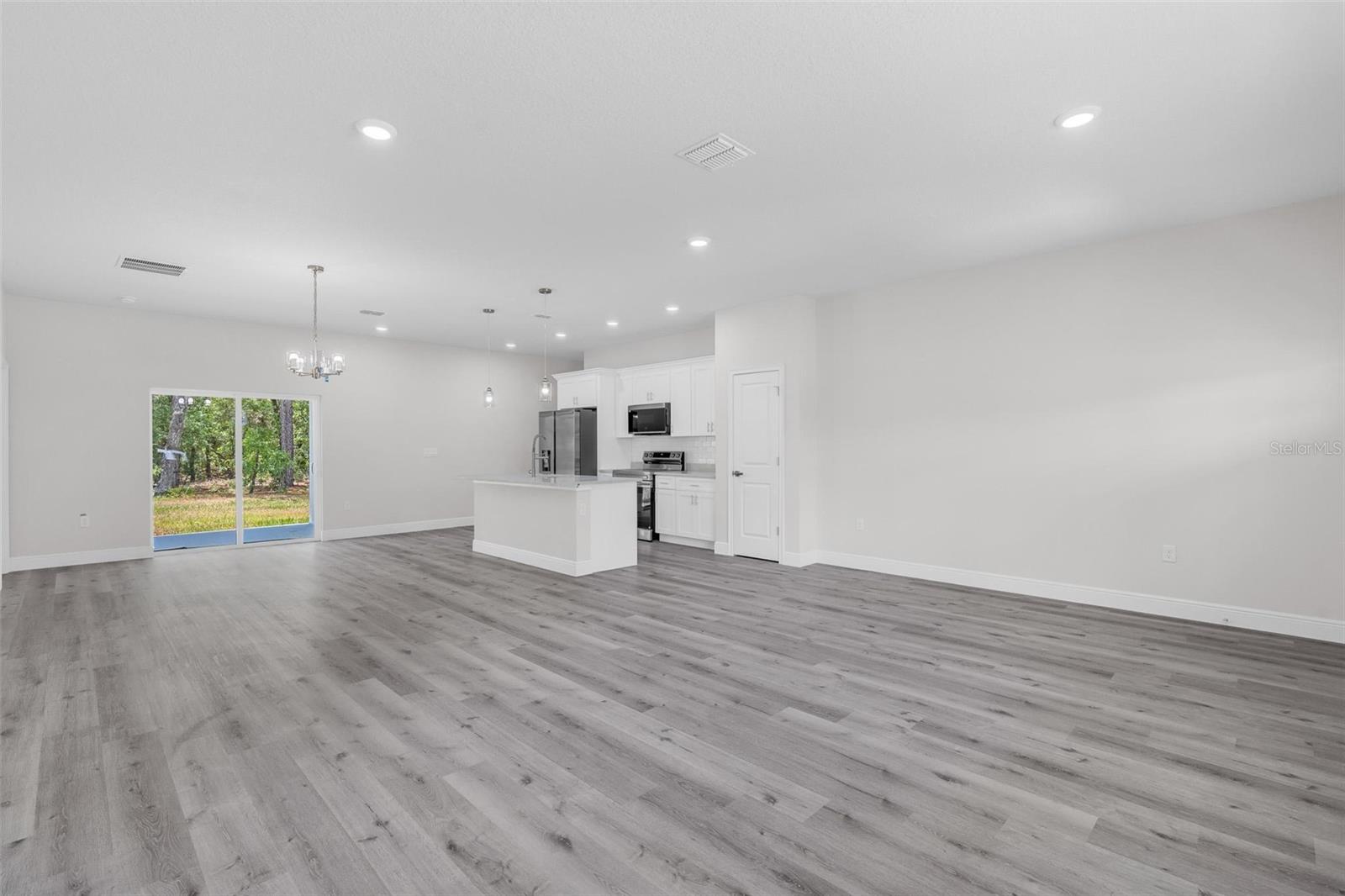 CITRUS SPGS UNIT 13 - Residential