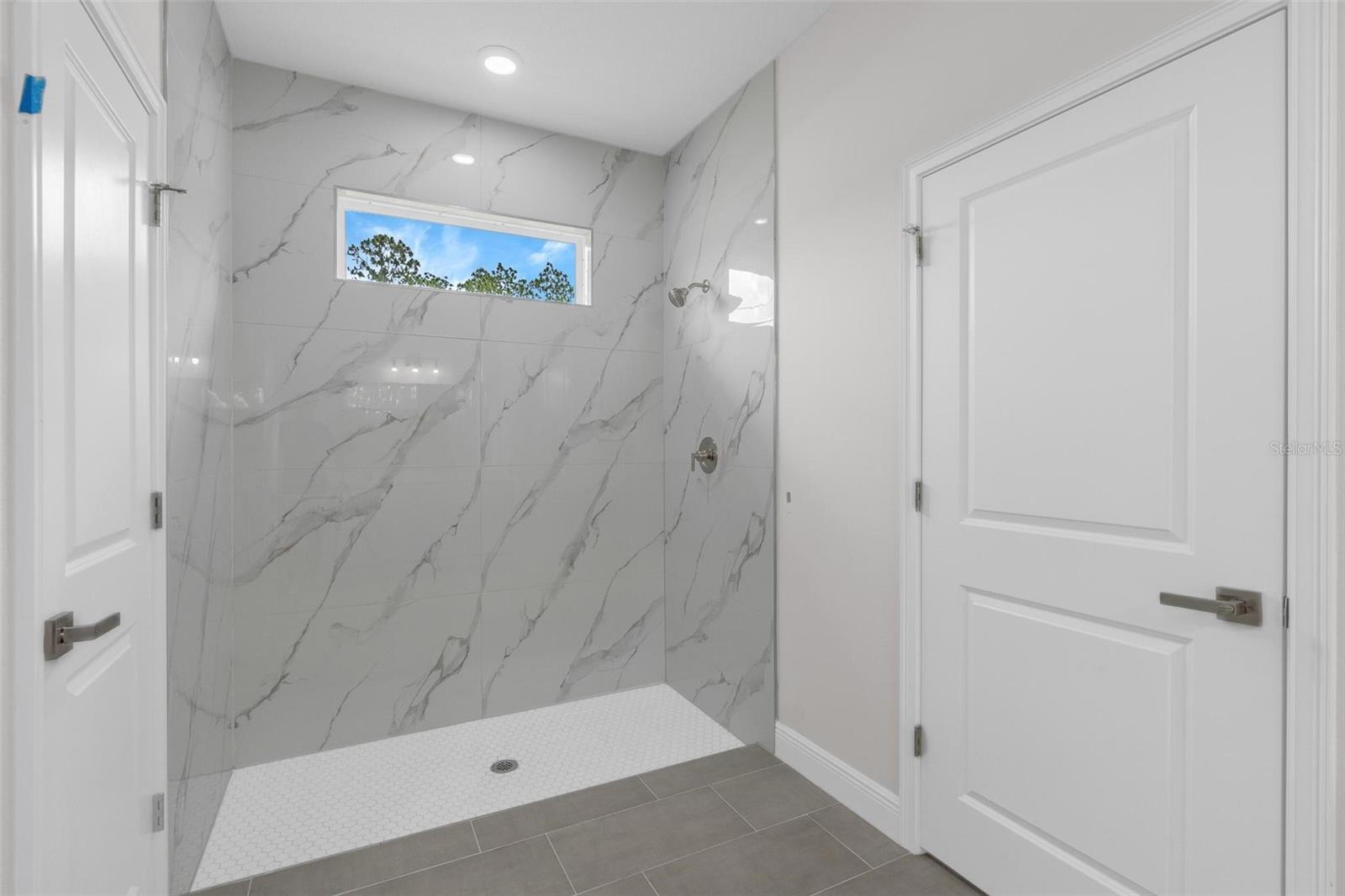 CITRUS SPGS UNIT 13 - Residential