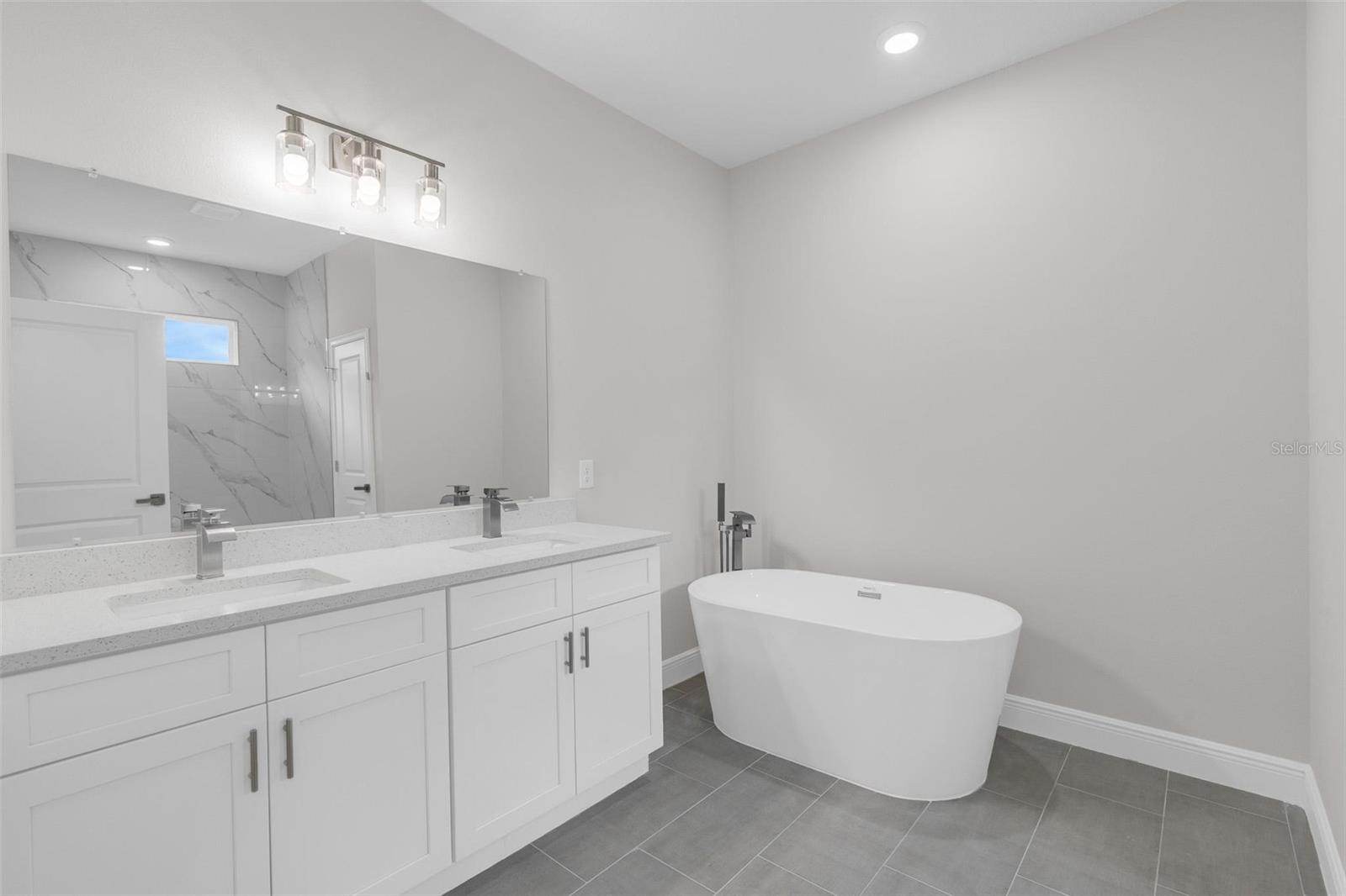 CITRUS SPGS UNIT 13 - Residential