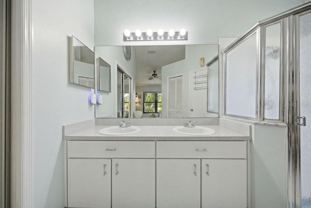 RAINBOW OAKS - Residential