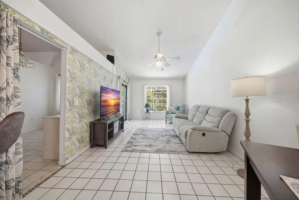RAINBOW OAKS - Residential
