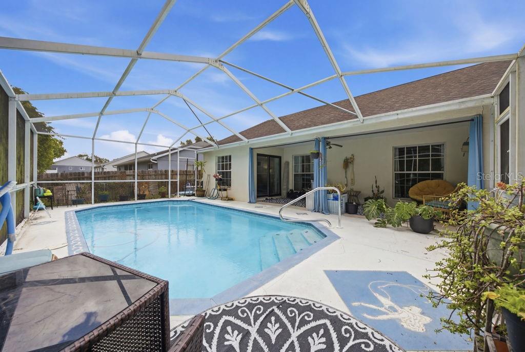 RAINBOW OAKS - Residential