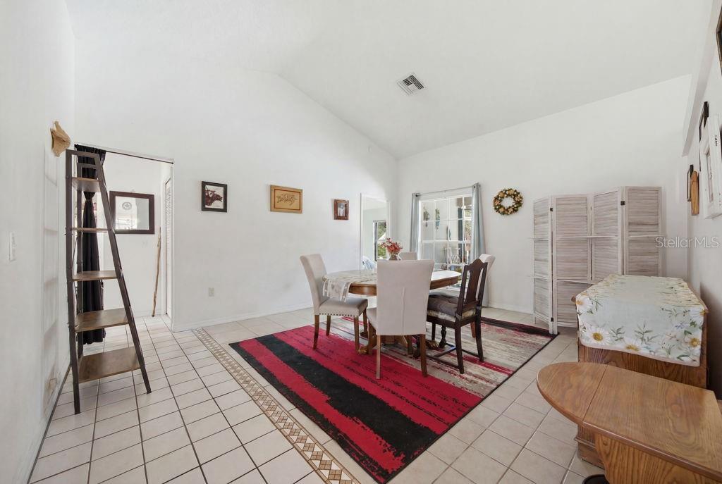 RAINBOW OAKS - Residential