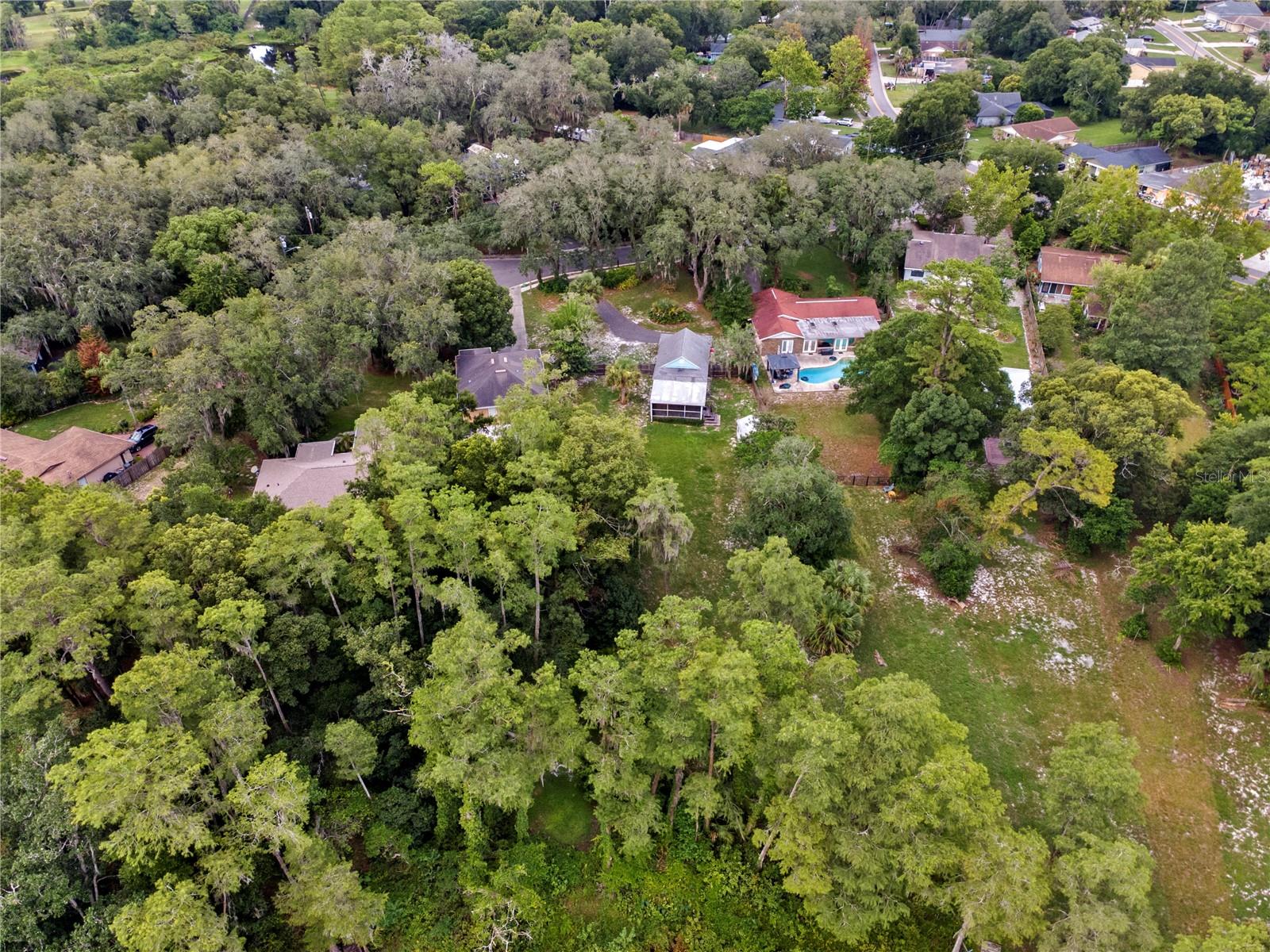 SPORTSMANS PARADISE REP OF A PT OF - Residential