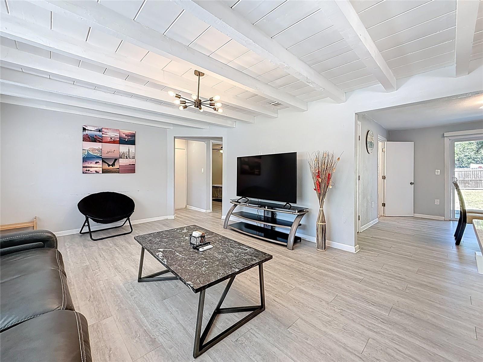 BREEZE HILL - Residential Lease