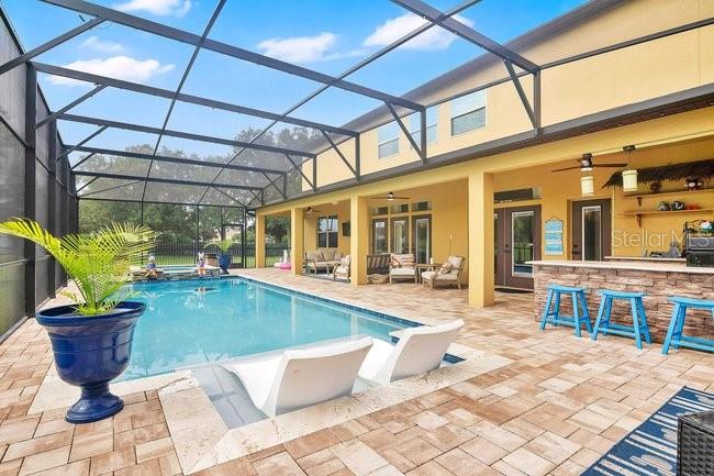 JOHNS LAKE POINTE - Residential