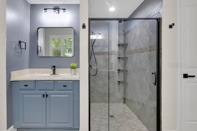 JOHNS LAKE POINTE - Residential