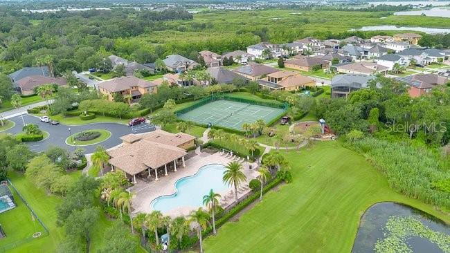 JOHNS LAKE POINTE - Residential