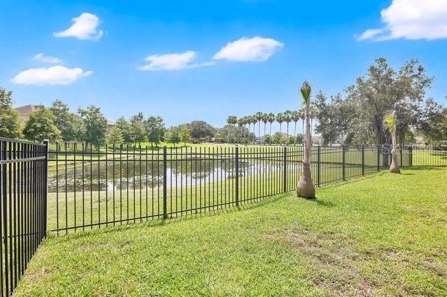 JOHNS LAKE POINTE - Residential