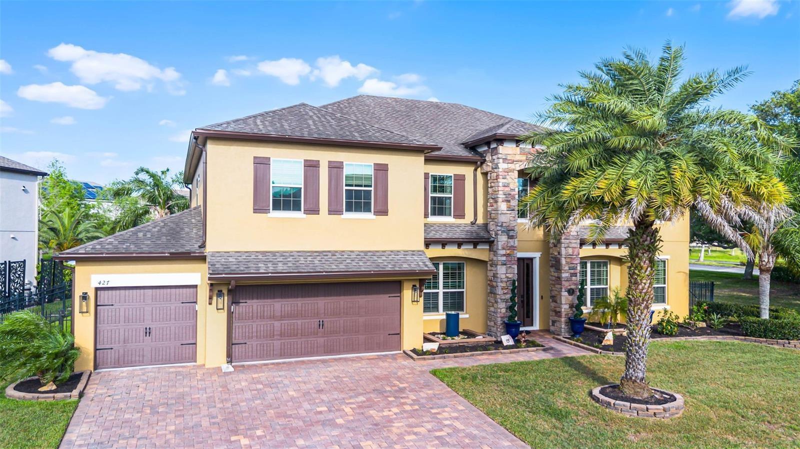 JOHNS LAKE POINTE - Residential