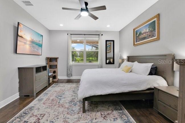 JOHNS LAKE POINTE - Residential