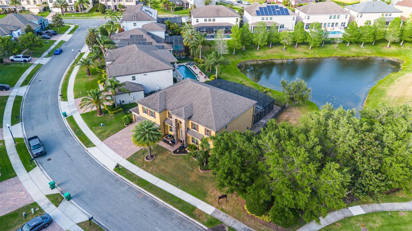 JOHNS LAKE POINTE - Residential