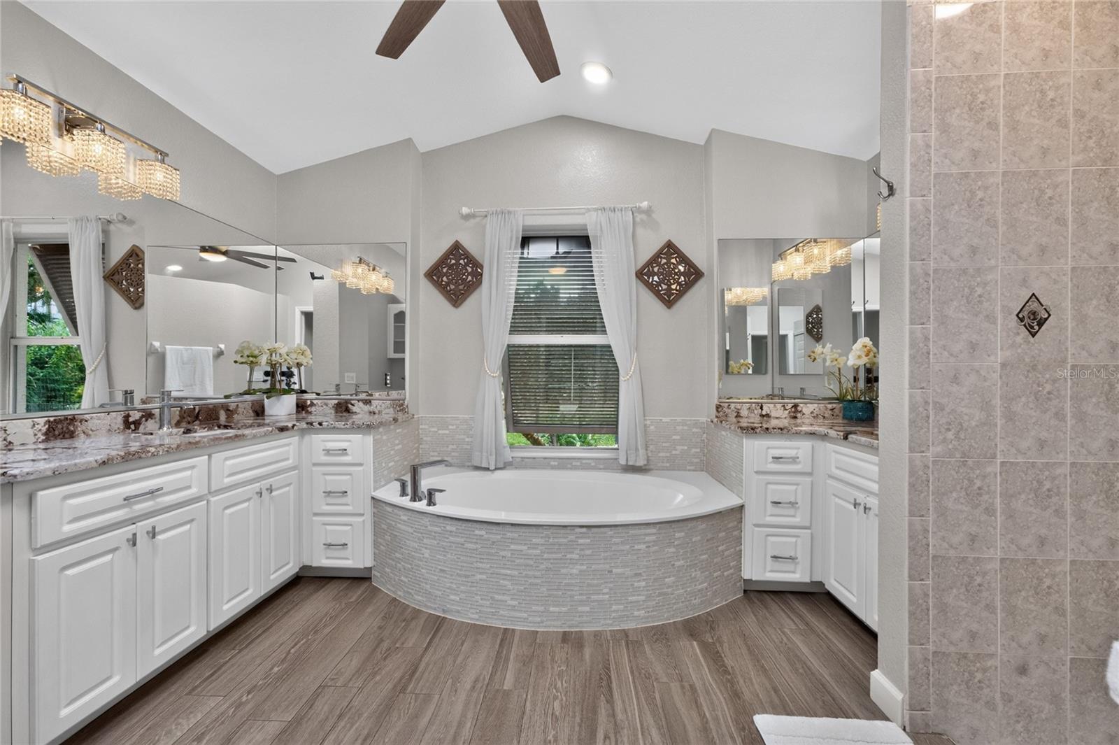NORTH PORT CHARLOTTE ESTATES - Residential
