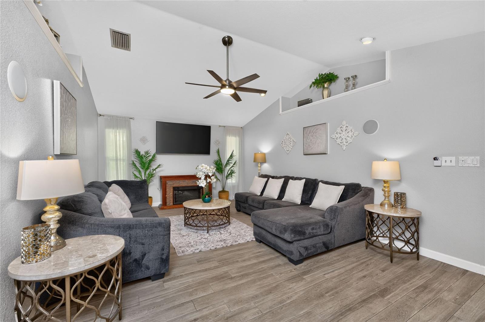 NORTH PORT CHARLOTTE ESTATES - Residential