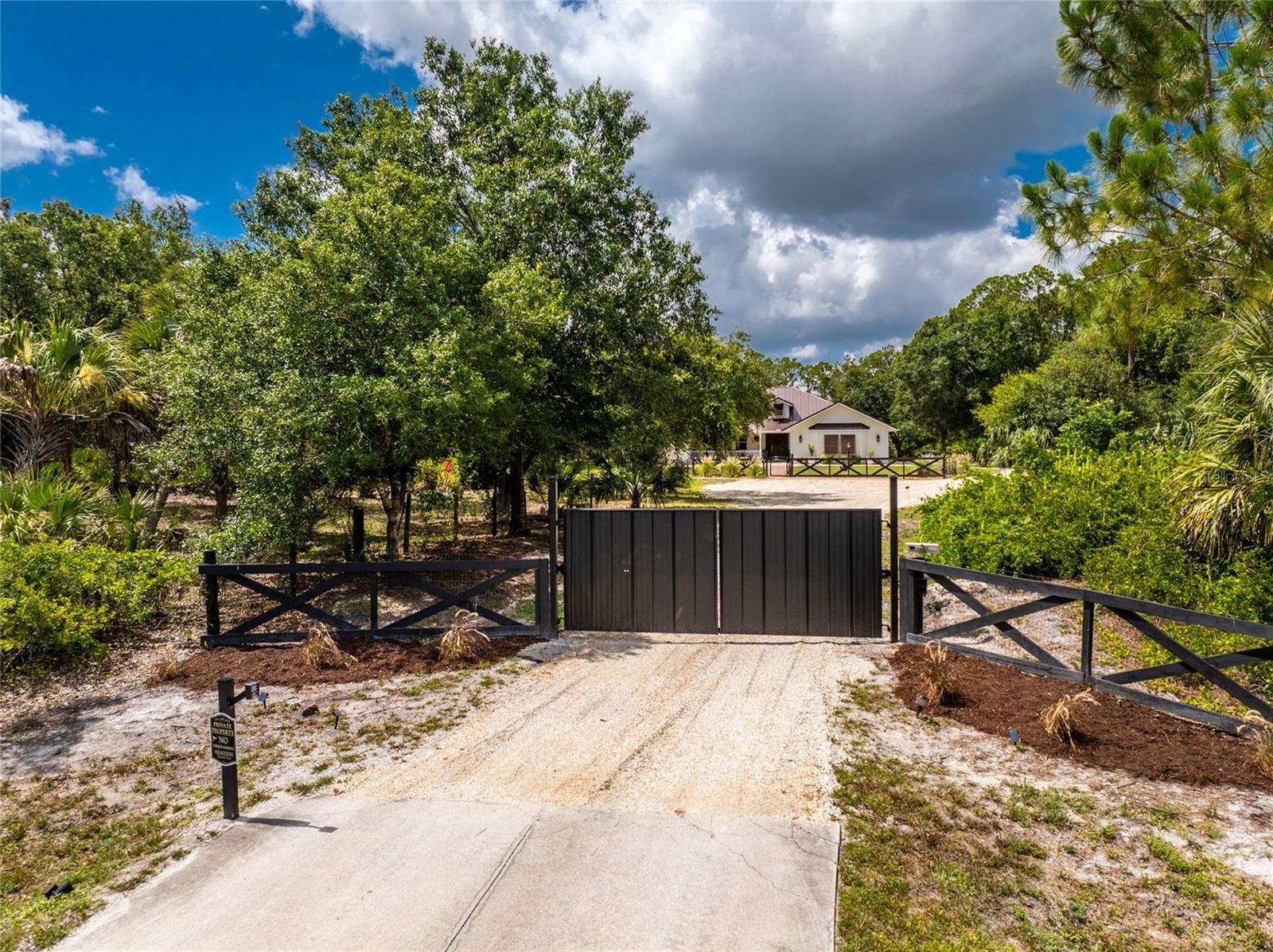 NORTH PORT CHARLOTTE ESTATES - Residential
