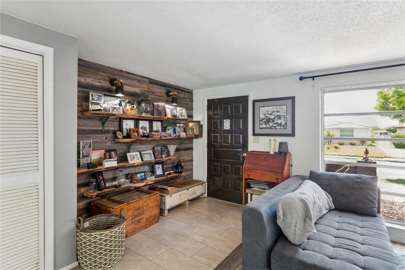 REGENCY PARK - Residential