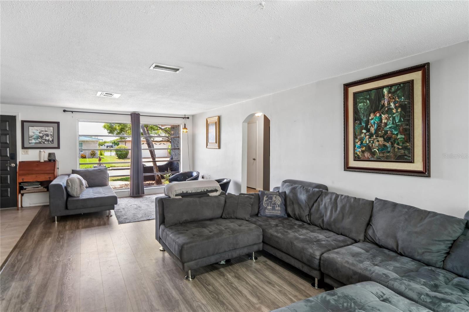REGENCY PARK - Residential