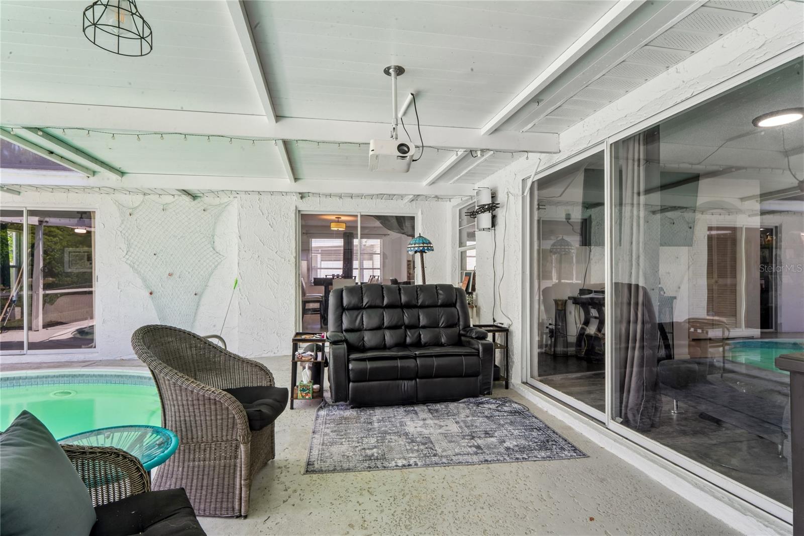 REGENCY PARK - Residential