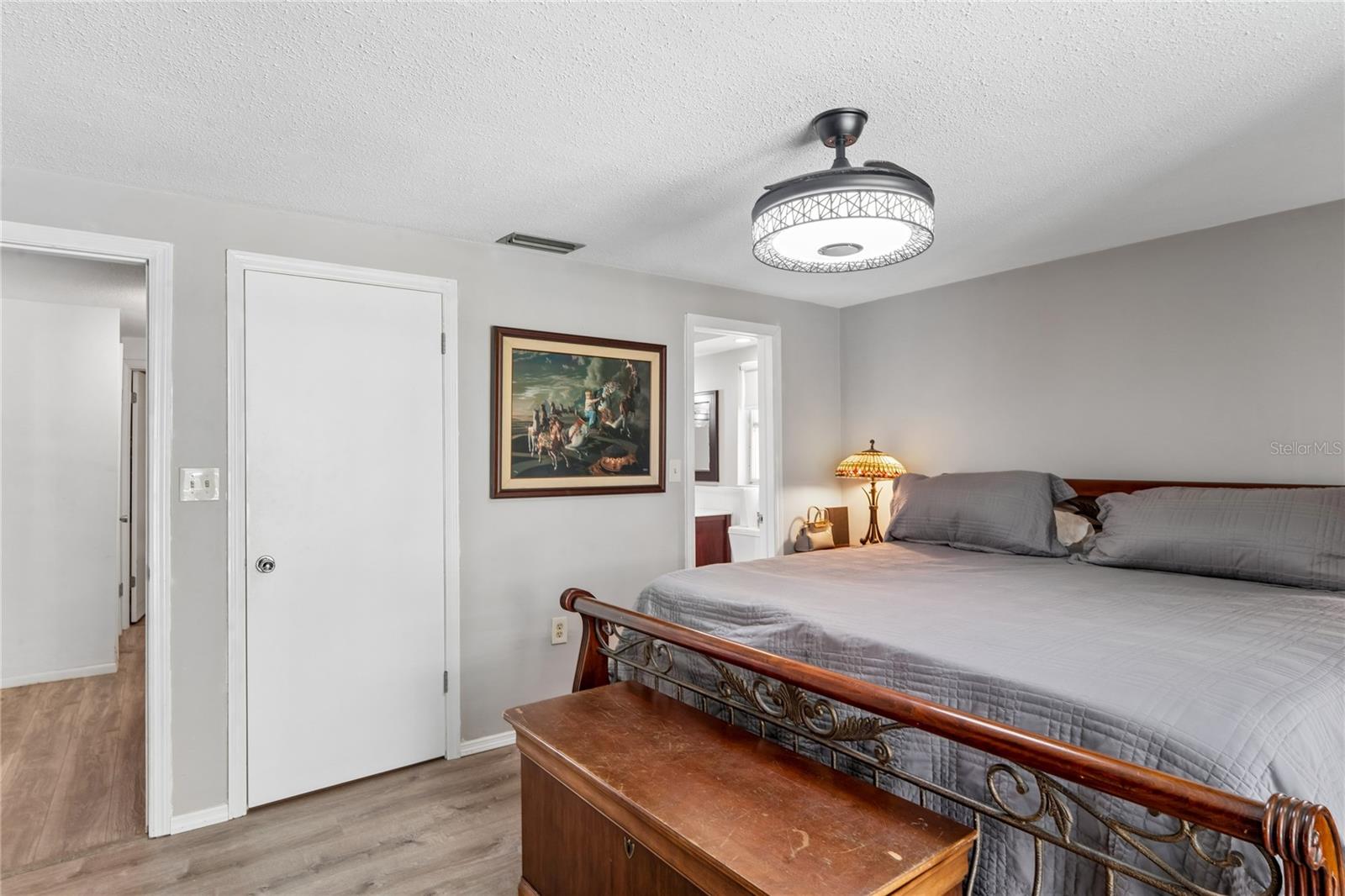 REGENCY PARK - Residential