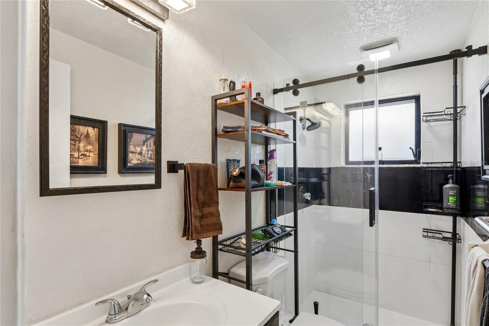 REGENCY PARK - Residential