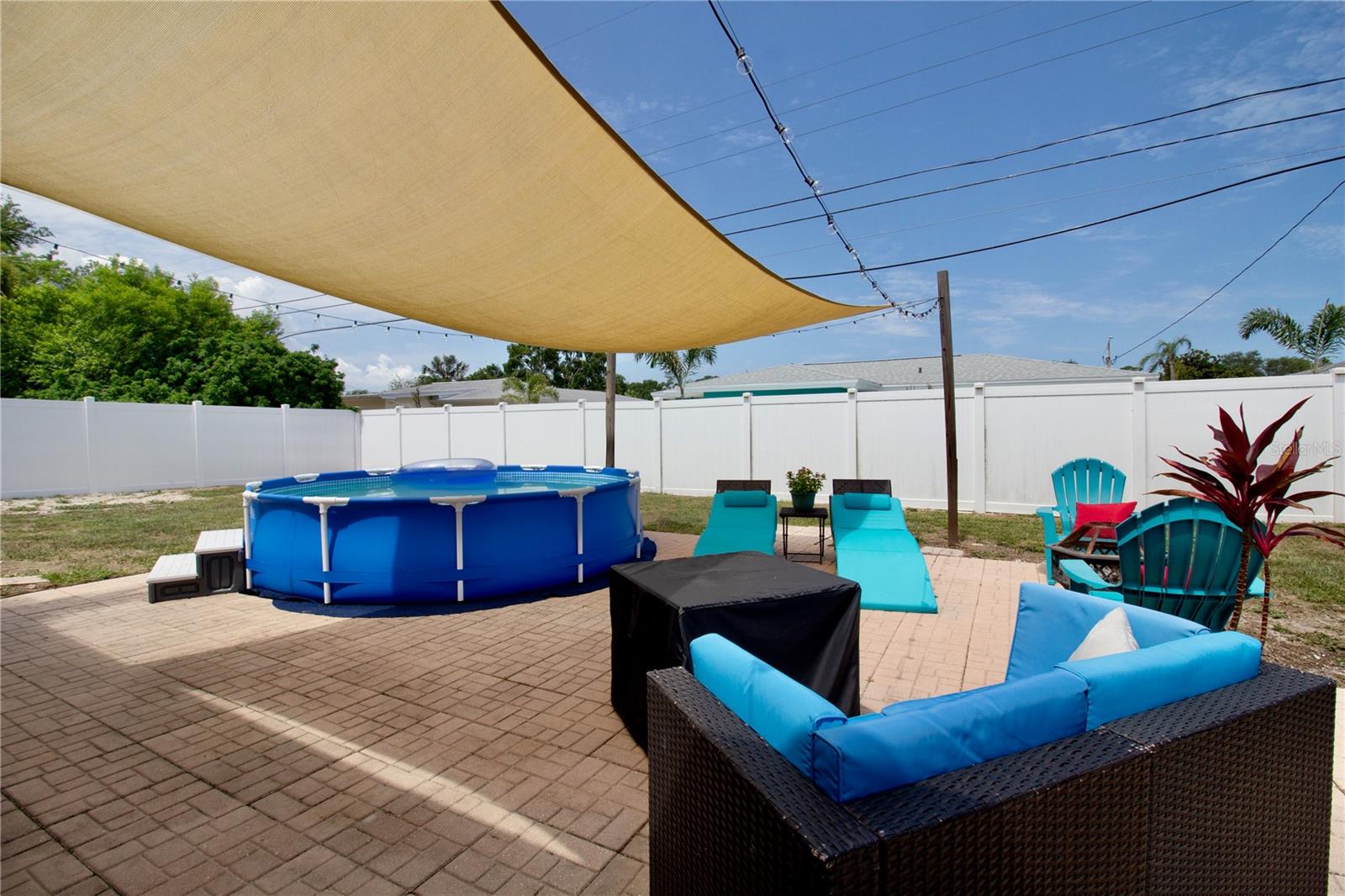 DUNEDIN ISLES ESTATES 1ST ADD - Residential