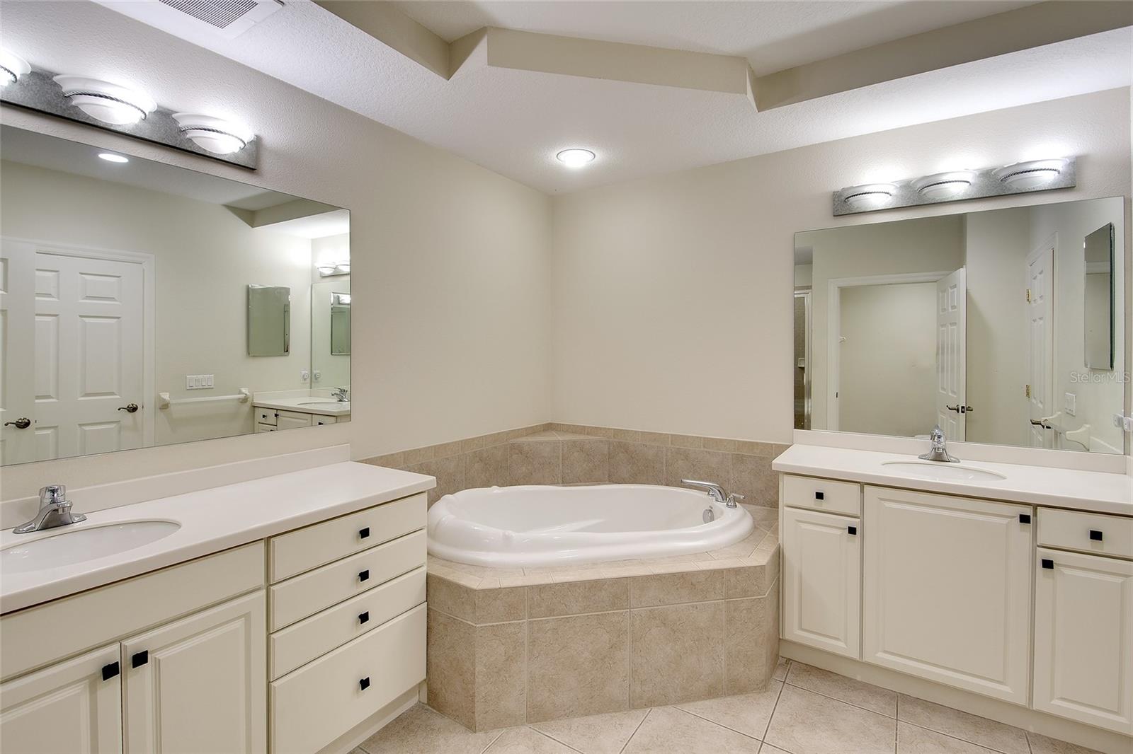 PHILLIPPI LANDINGS A - Residential