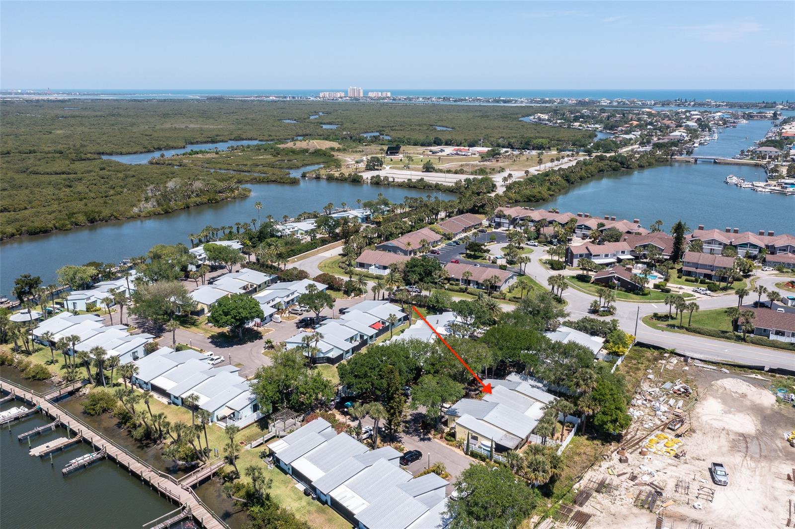 Beautiful Dolphin Cove 2 Bedroom / 2 Bathroom Renovated Condo with a Florida Room and nice back yard. Located in a Riverfront Community with the perfect North Causeway location between Flagler Avenue and Canal Street. Ability to Purchase a Boat Slip
puts this condo in rare company. Bathrooms recently renovated, this is truly the perfect condo. ;LocationDescription: Condo ;Water: City