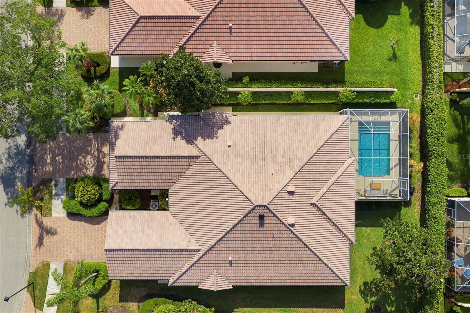VILLAGEWALK - Residential