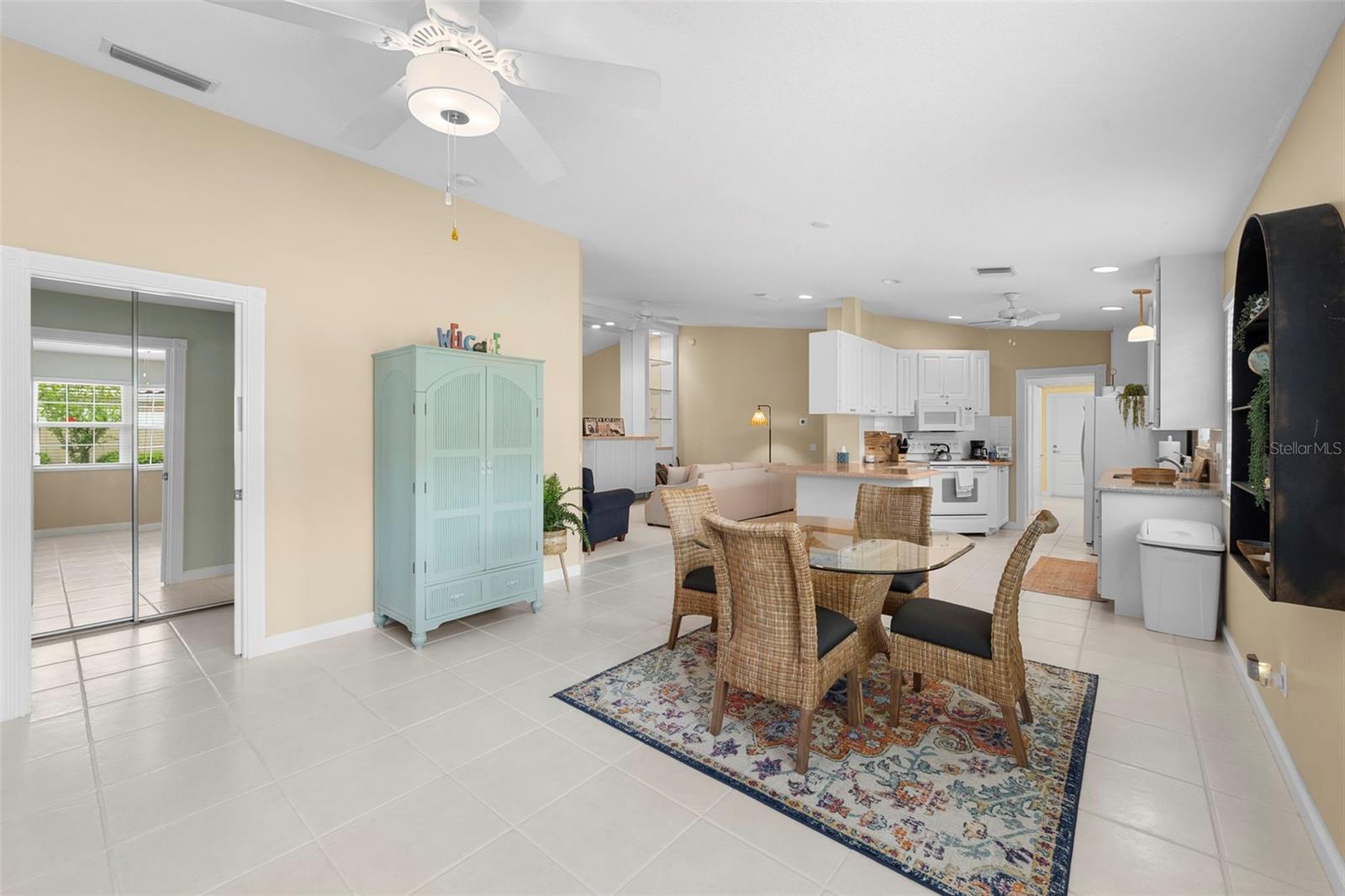 VILLAGEWALK - Residential