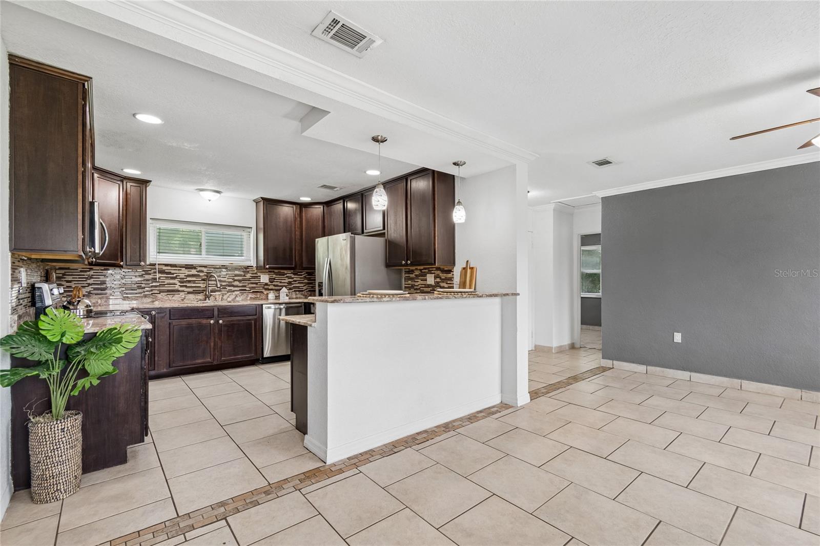 ORANGE GROVE VILLAS - Residential