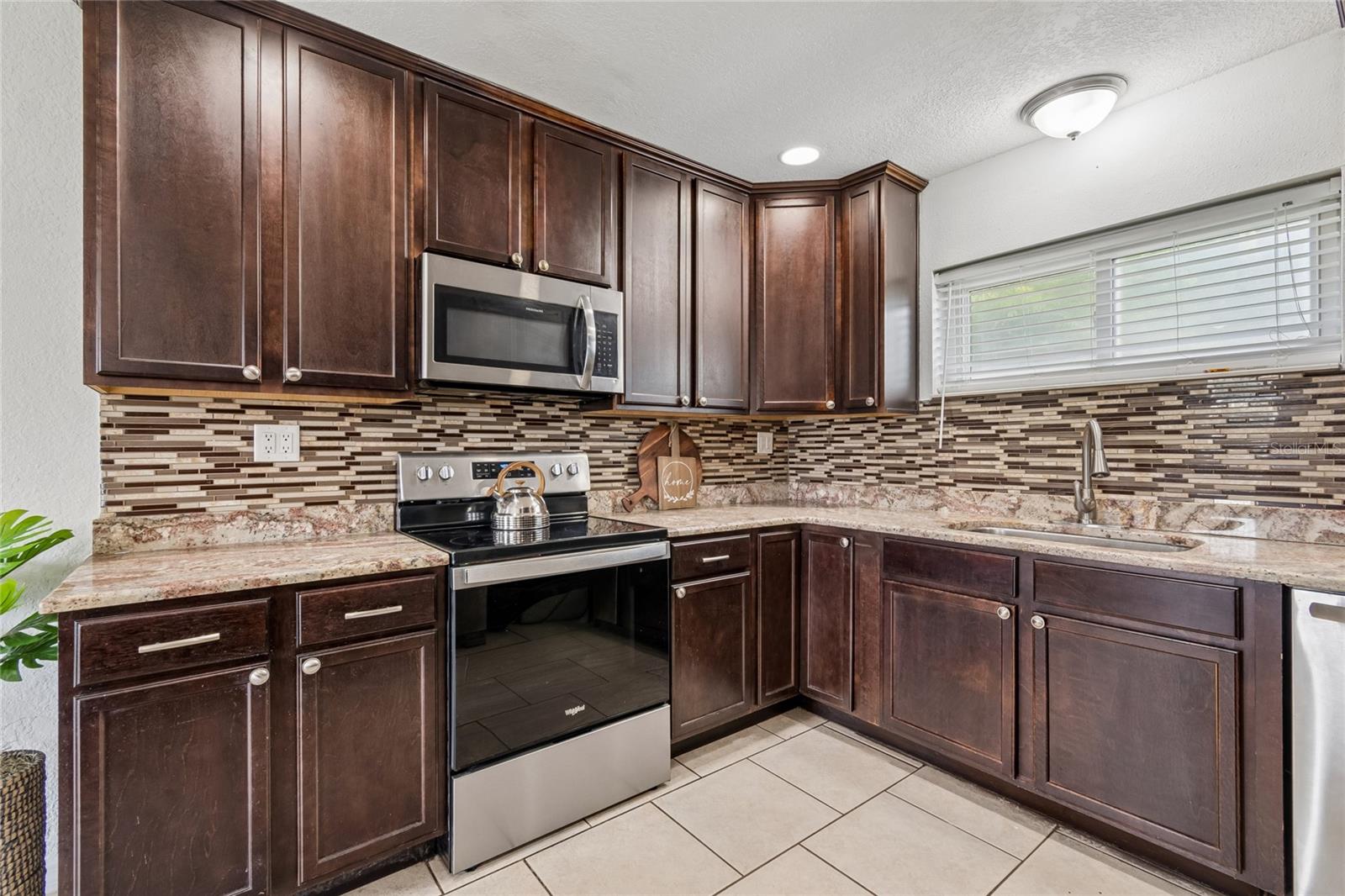 ORANGE GROVE VILLAS - Residential