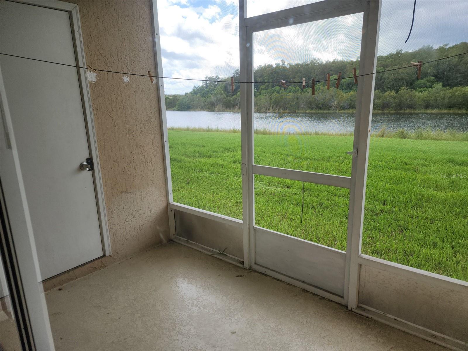 FAIRWAY GLEN AT MEADOW WOODS CONDO - Residential Lease