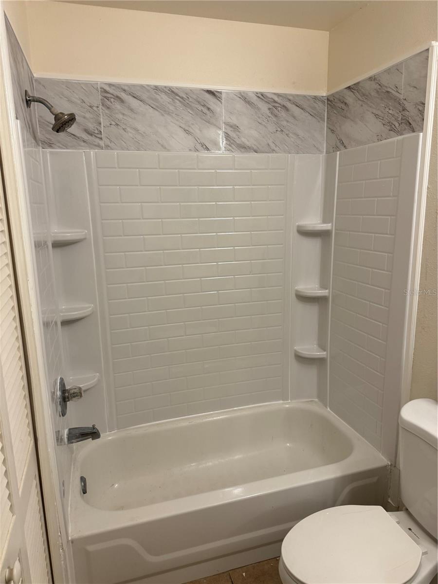 FAIRWAY GLEN AT MEADOW WOODS CONDO - Residential Lease