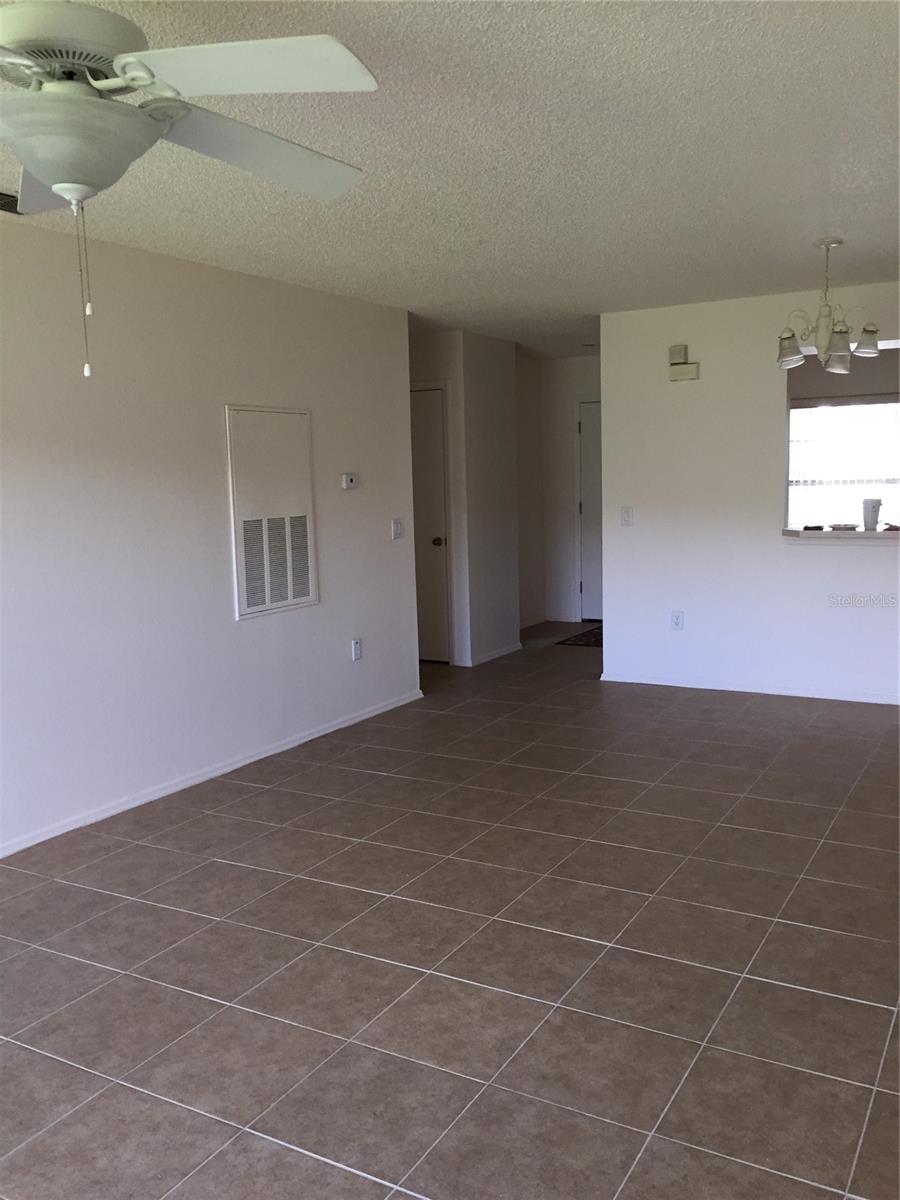 FAIRWAY GLEN AT MEADOW WOODS CONDO - Residential Lease