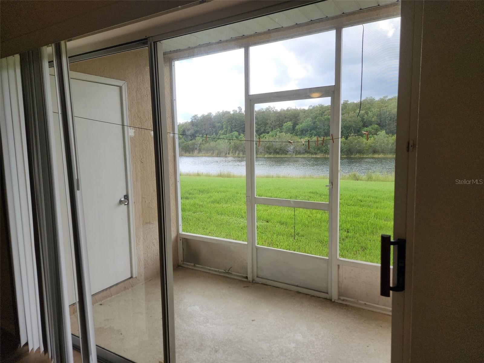 FAIRWAY GLEN AT MEADOW WOODS CONDO - Residential Lease