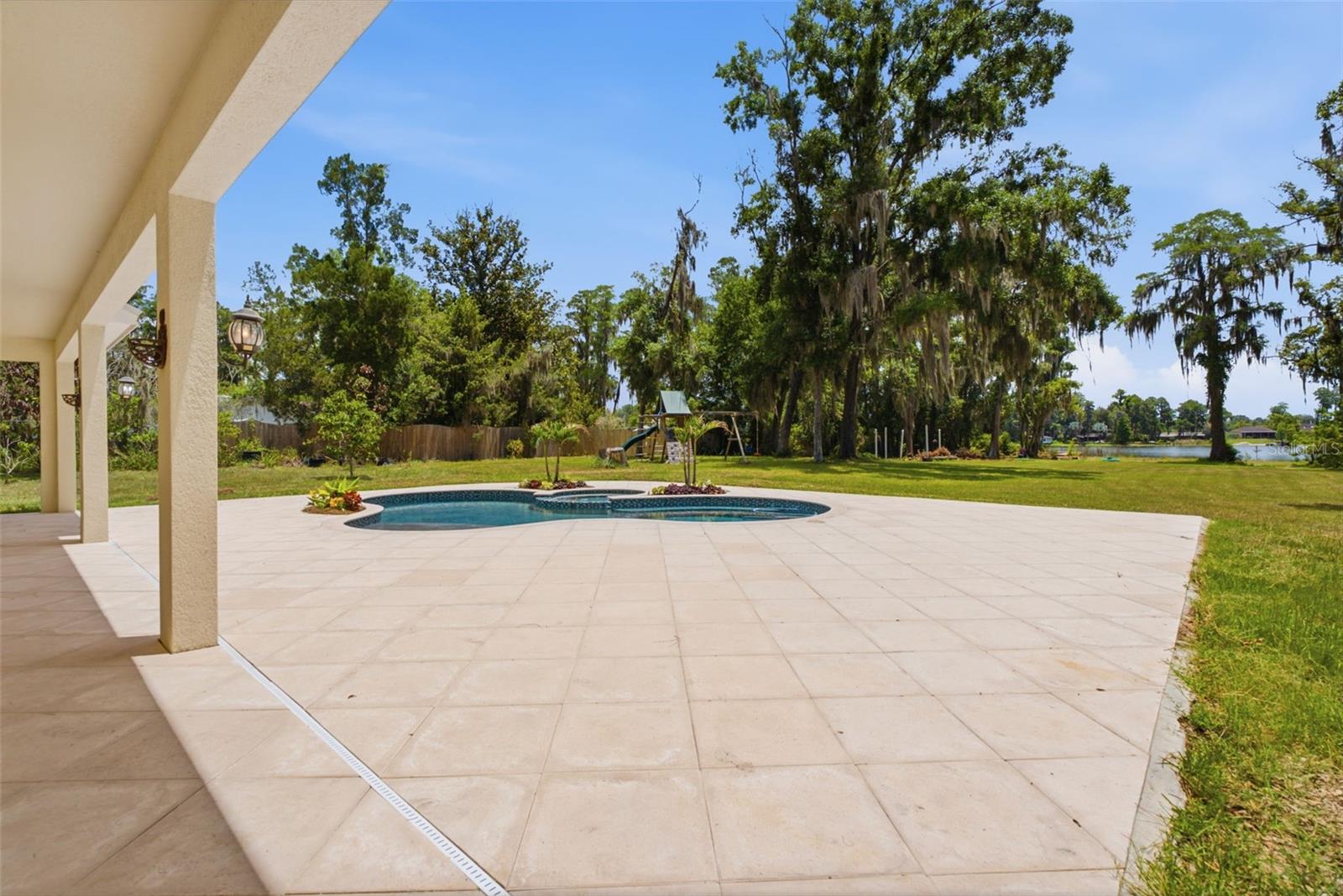 NORTH TAMPA LAND COS SUB - Residential