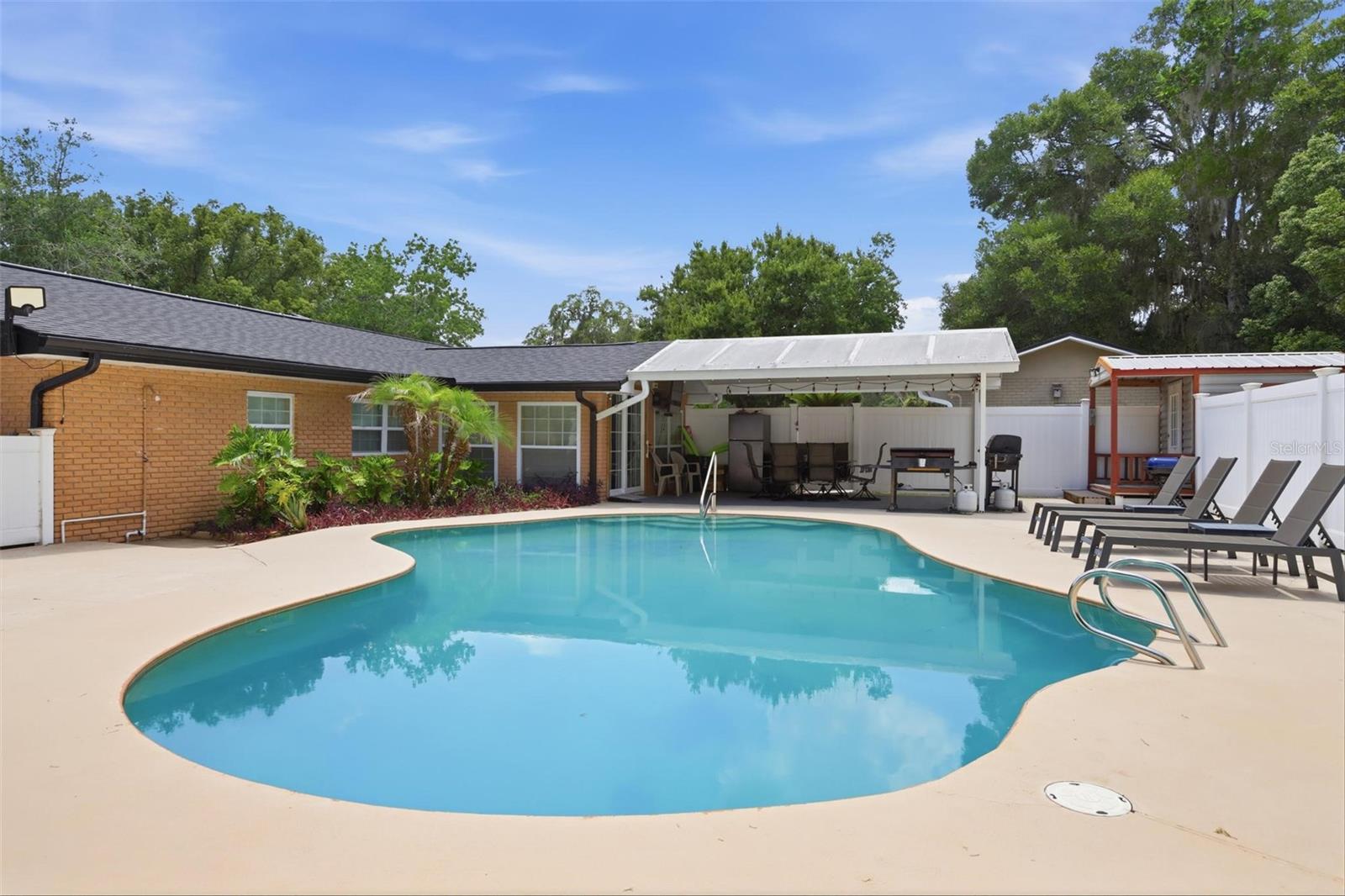 DUPON ESTATES - Residential