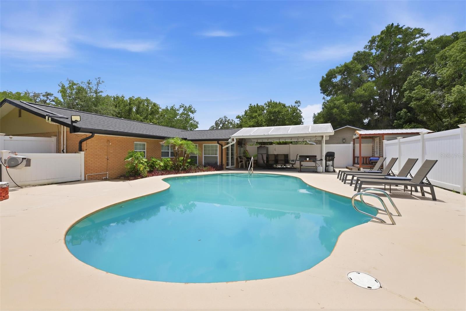 DUPON ESTATES - Residential